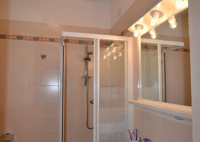 Coastal Escape - Modern Flat With Wi-fi Apartmán