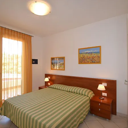 Apartamento Coastal Escape - Modern Flat With Wi-fi
