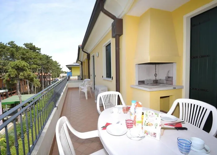 Coastal Escape - Modern Flat With Wi-fi